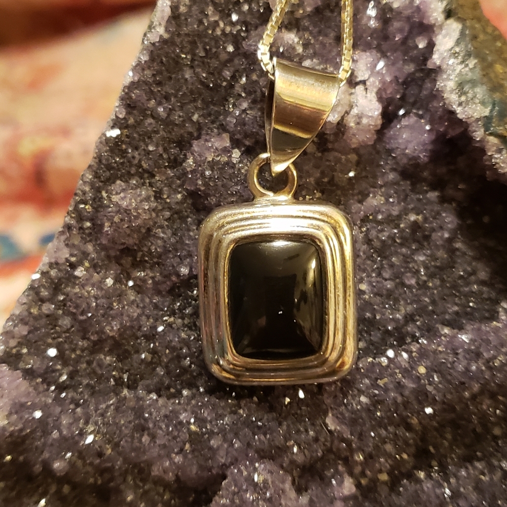 Silpada sterling silver and onyx pendant necklace